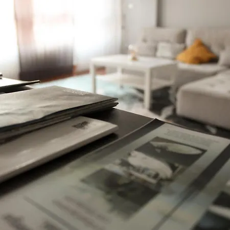 Maiala Etxea-terraza Zona Nueva-wifi Aparcamiento En La Puerta Бермео